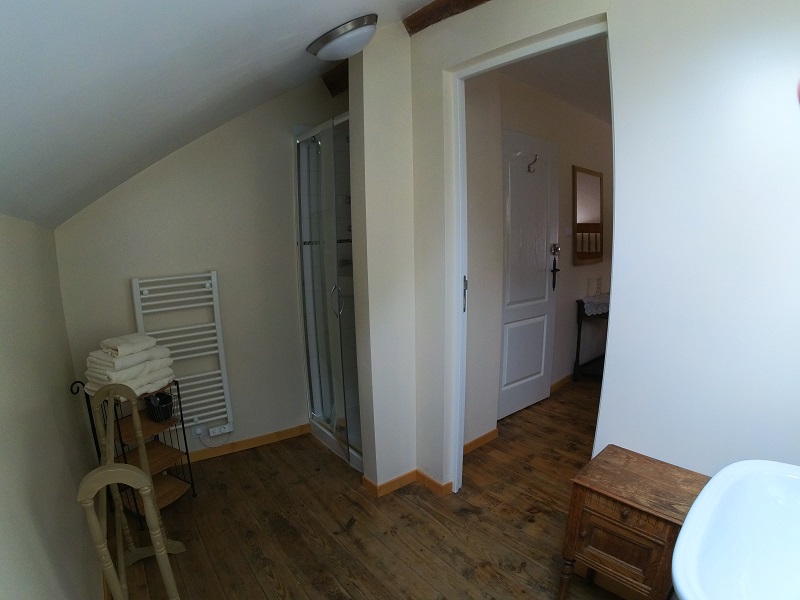 room 5 photo